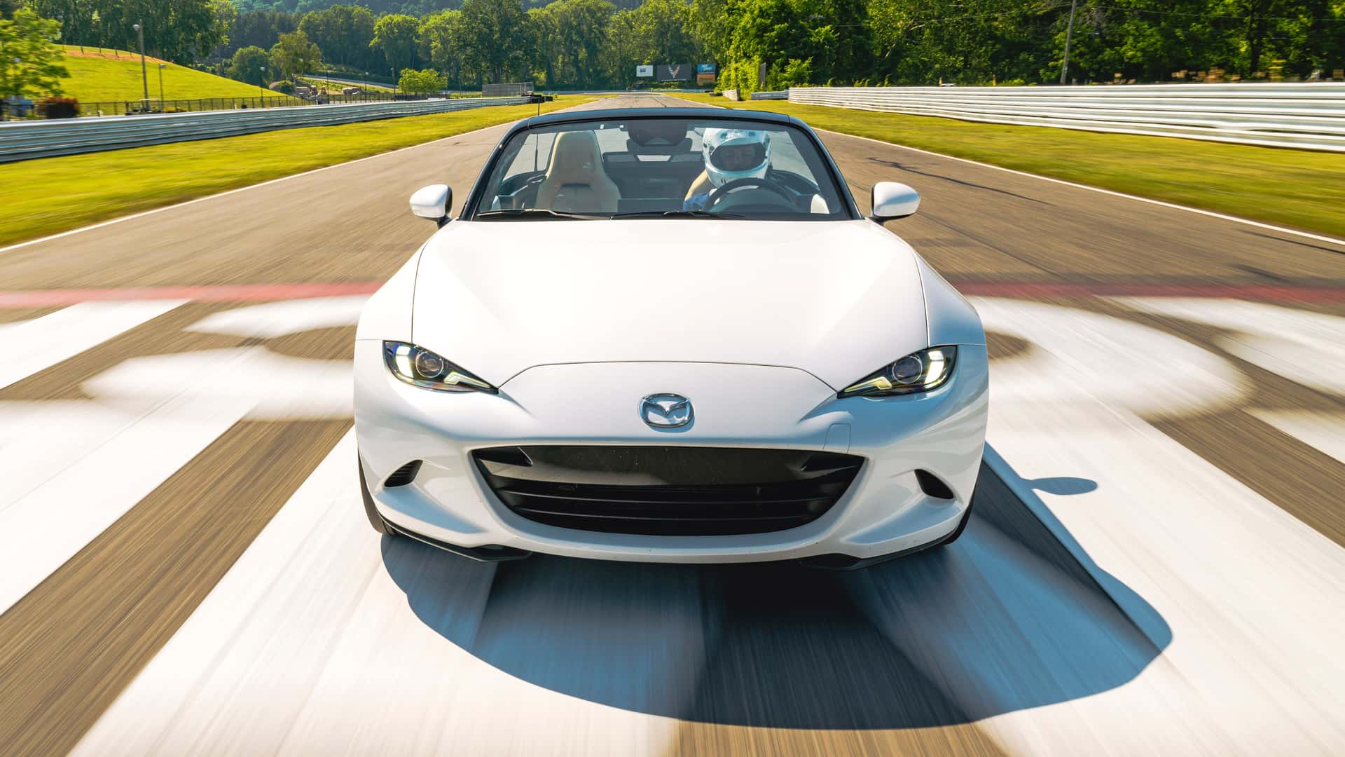 2024 Mazda MX-5 Miata Arrives with Better Performance